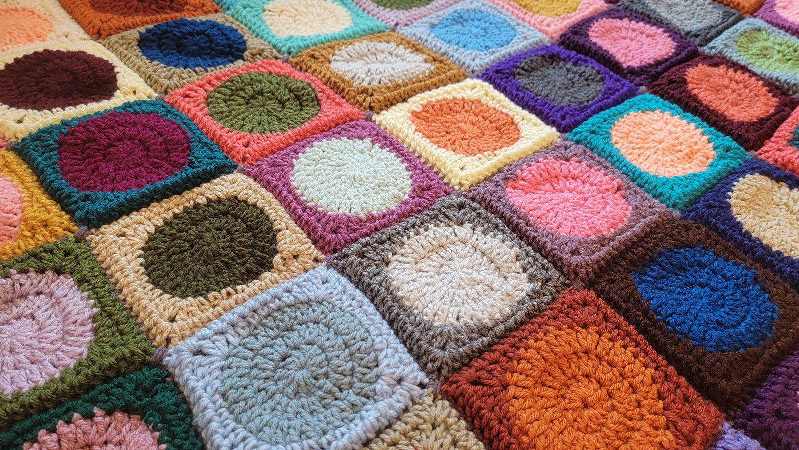 Polka dot 2025 crochet blanket