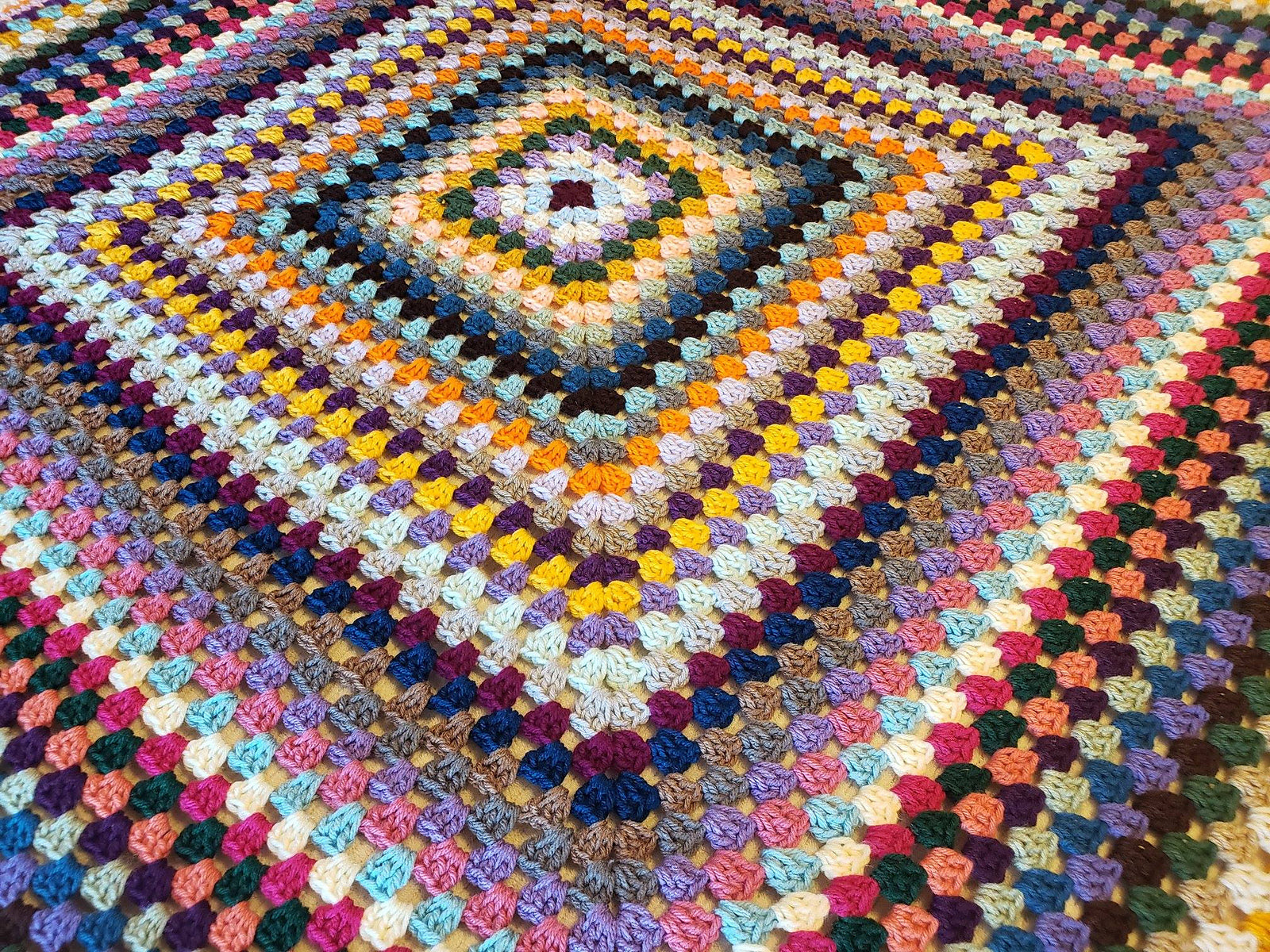 Chunky Crochet Blanket Pattern - Granny Squares