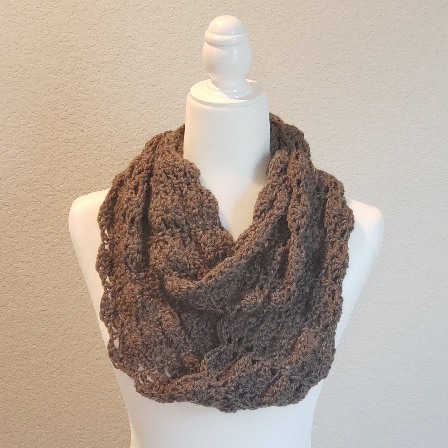 Crochet Pattern: Glamorous Lace Cowl