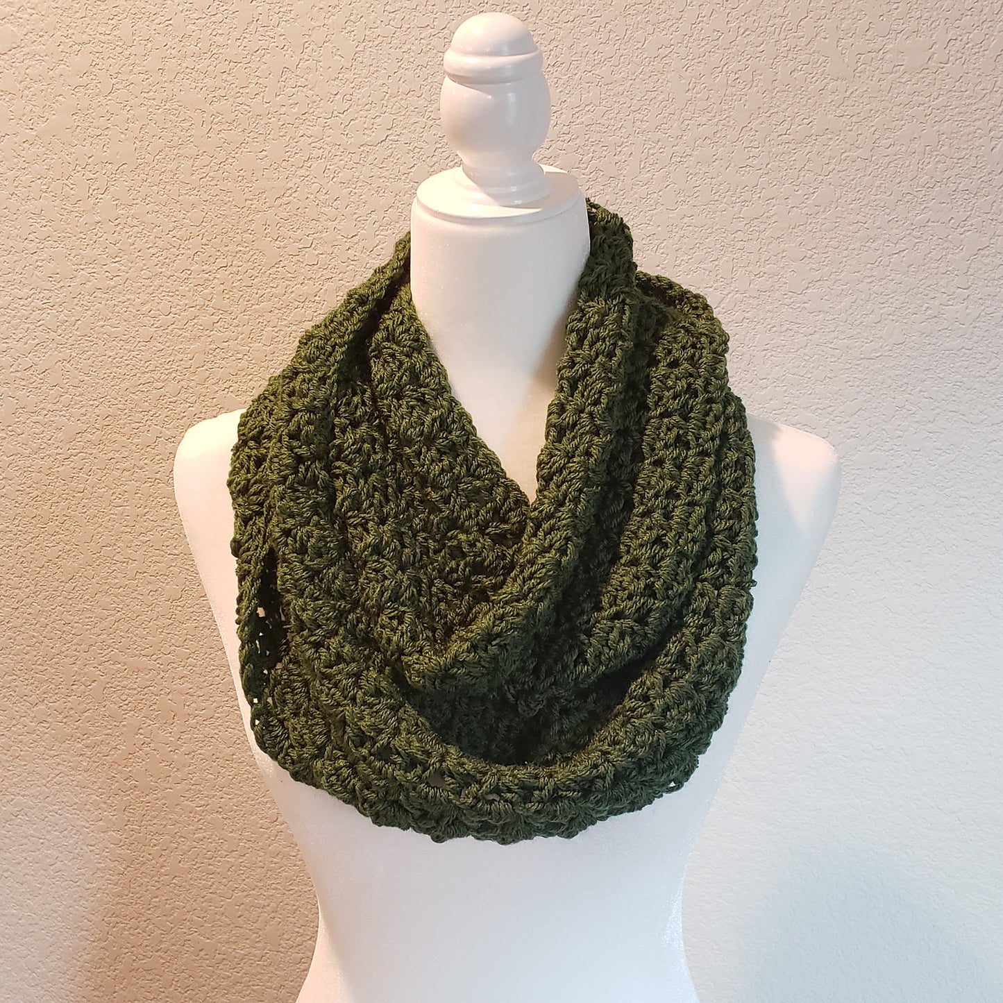 Crochet Pattern: Autumn Chill Cowl