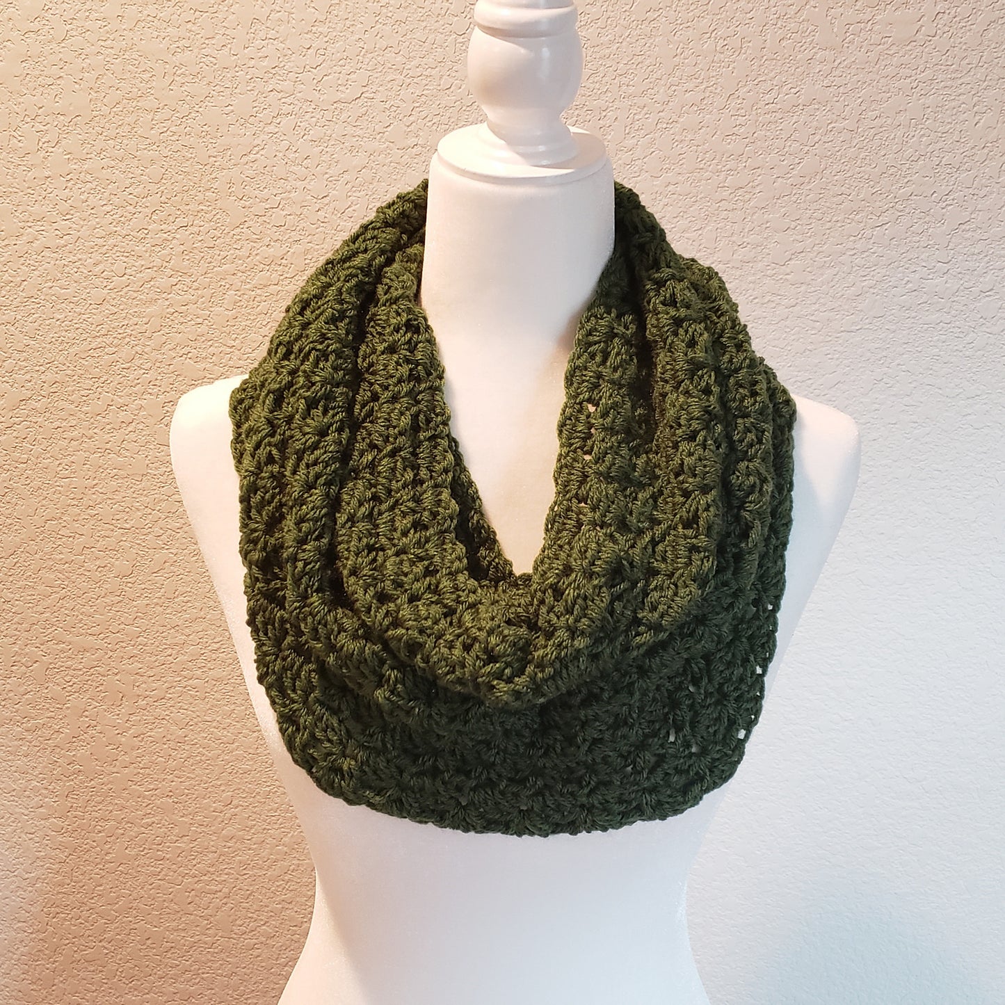 Crochet Pattern: Autumn Chill Cowl