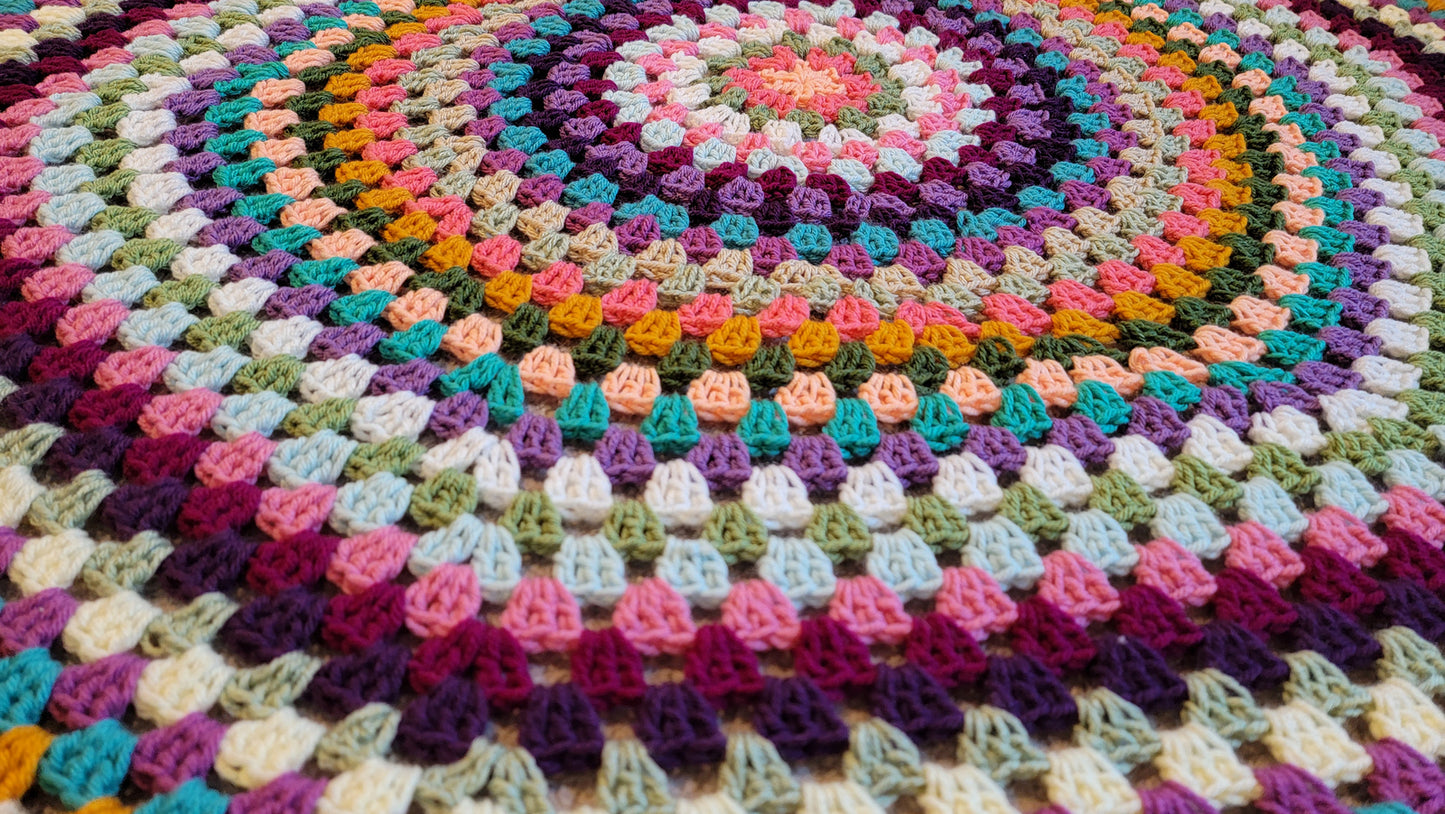 Crochet Pattern: Granny Style Circle Afghan