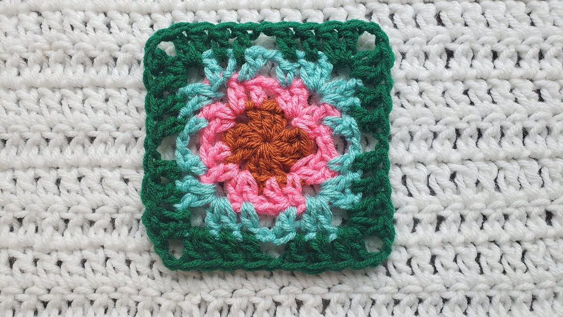 Free Crochet Pattern: Window Pane Granny Square!