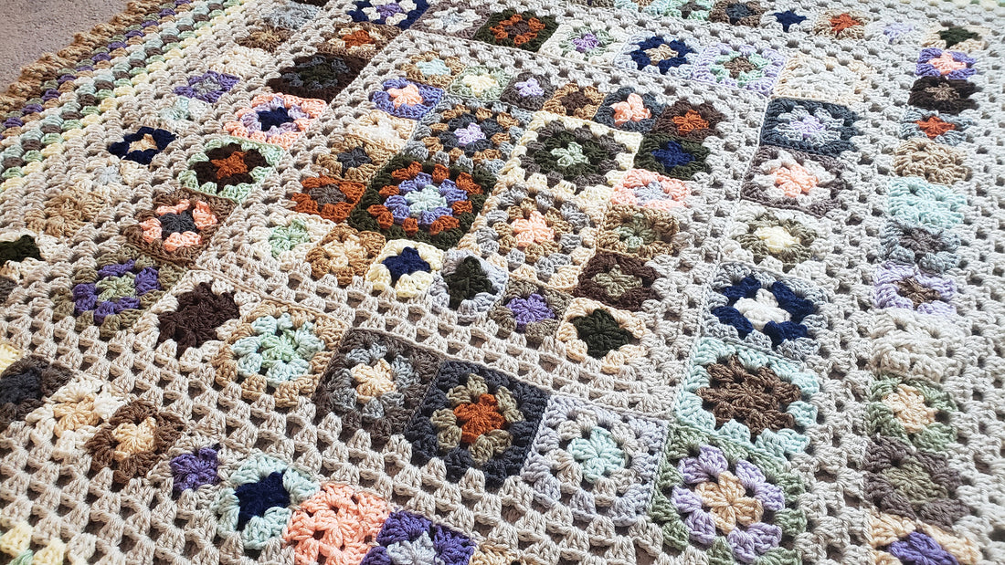 Free Crochet Pattern: Stylish Patchwork Afghan!