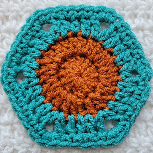 Free Crochet Pattern: Polka Dot Hexagon!