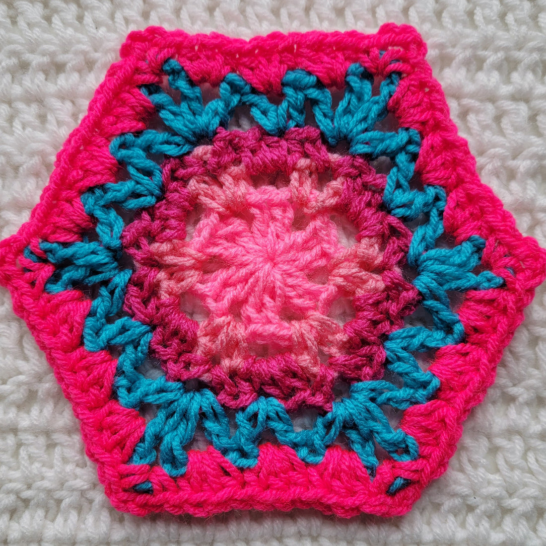 Free Crochet Pattern: Misty Dream Hexagon!