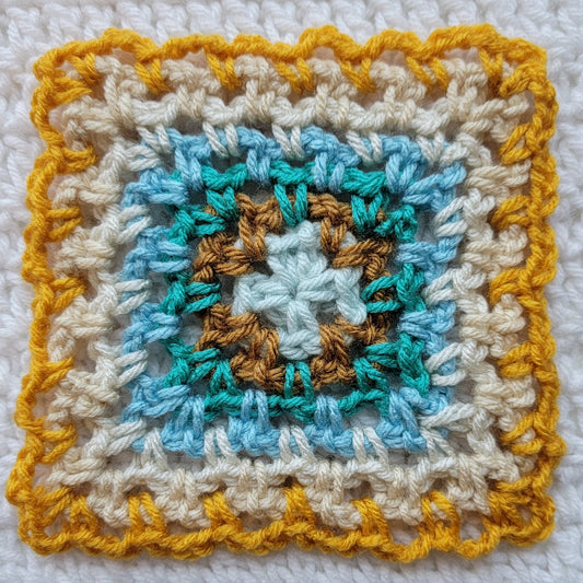 Free Crochet Pattern: Mesh Granny Square!