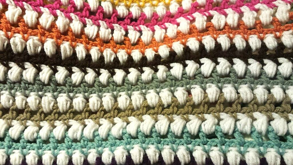 Crochet Pattern: Puffs & Stripes Afghan!