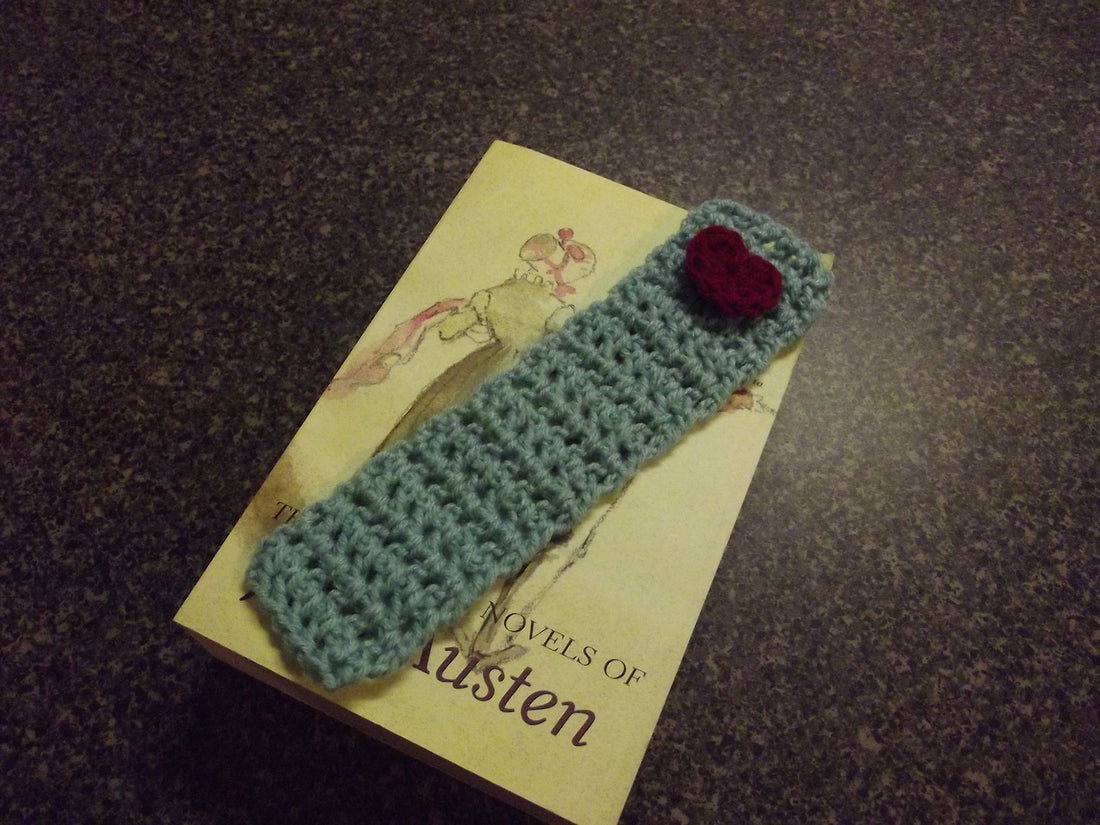 Free Crochet Pattern: Sweetheart Bookmark!