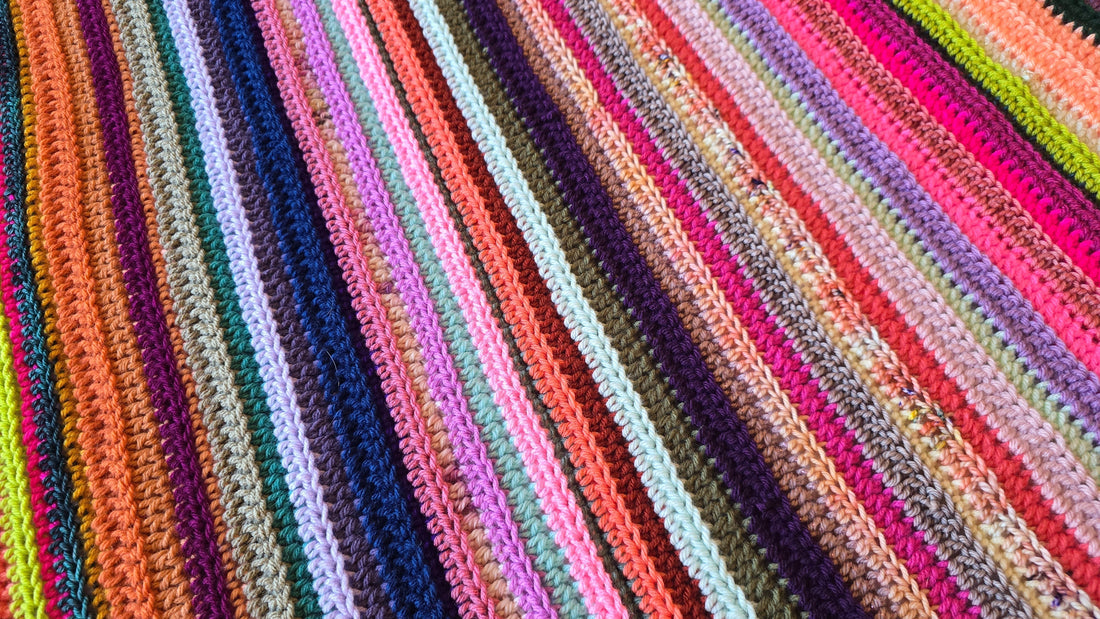 Free Crochet Pattern: Cute Scrappy Blanket!