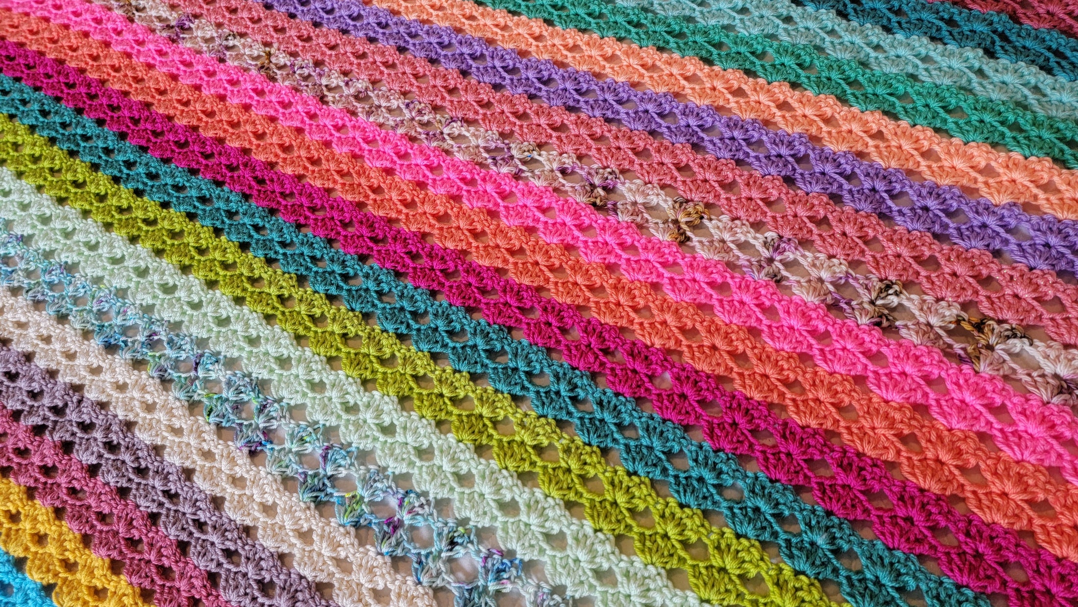 Free Crochet Pattern: Secret Admirer Afghan! – crochetmelovely