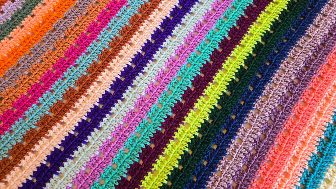 Free Crochet Pattern: Lazy Dot Blanket!
