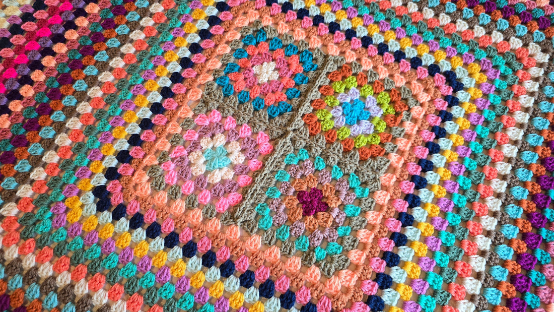 Free Crochet Pattern: Cozy Delight Afghan!