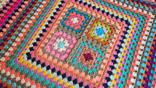 Free Crochet Pattern: Cozy Delight Afghan!