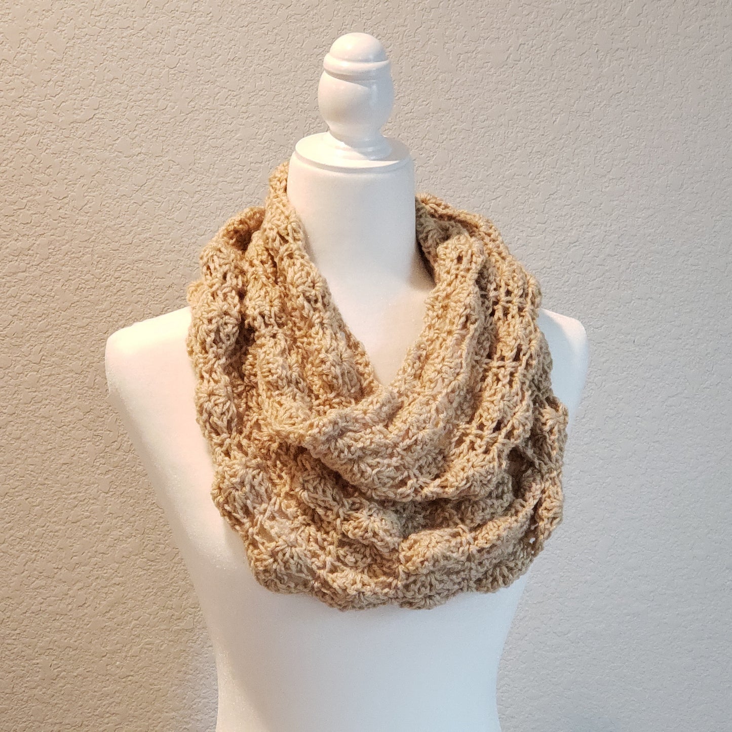Crochet Pattern: Glamorous Lace Cowl